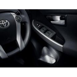 Toyota Prius Front Door Illumination   